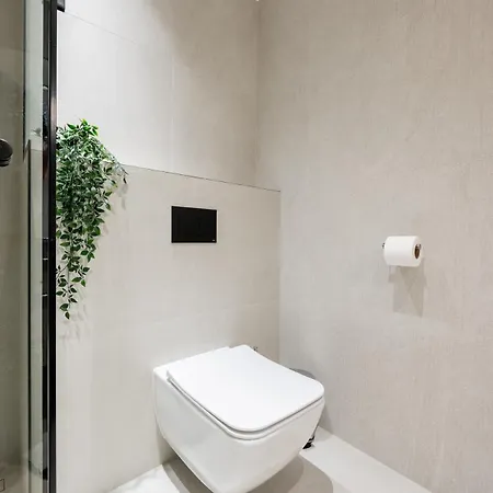 公寓 Top-floor 1br - Parking Garage - Breakfast Station 塔林